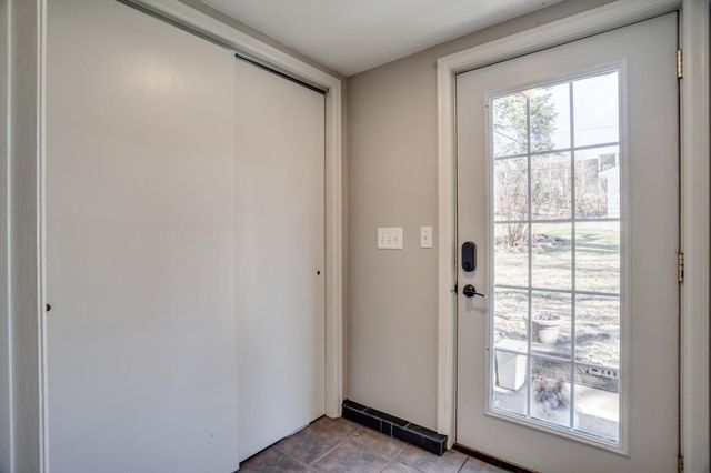 1949 E River Terrace, Minneapolis, MN 55414