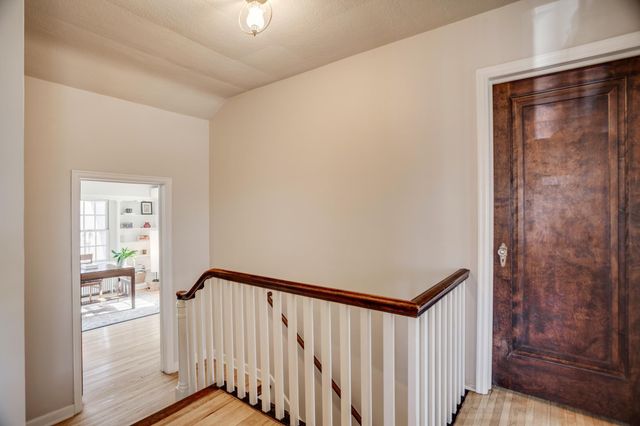 1949 E River Terrace, Minneapolis, MN 55414