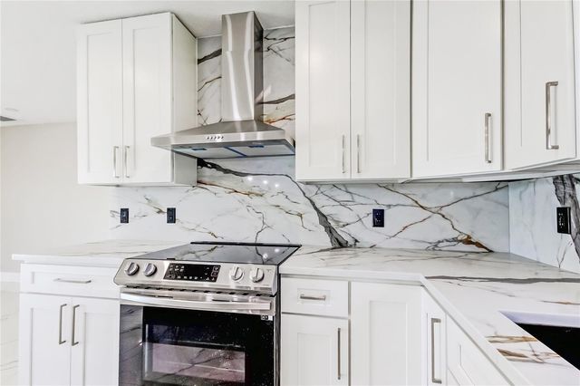 1992 ARVIS CIRCLE E, Clearwater, FL 33764