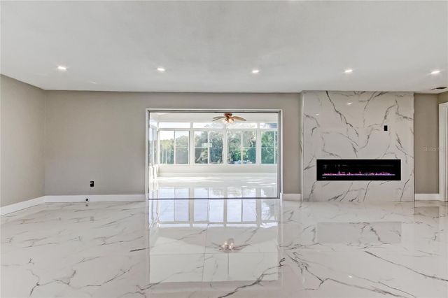 1992 ARVIS CIRCLE E, Clearwater, FL 33764