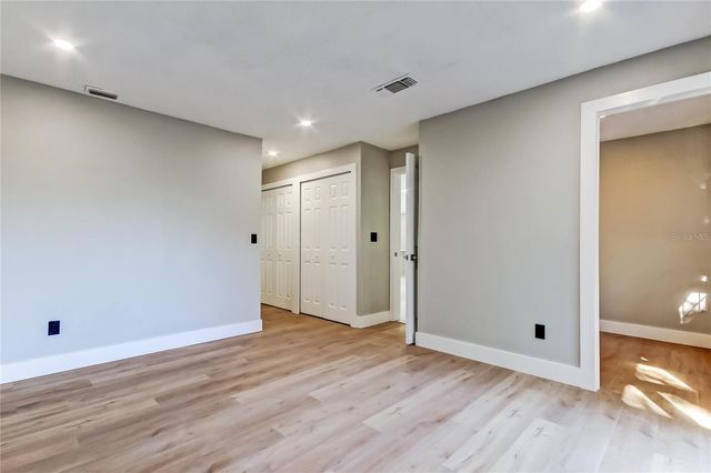 1992 ARVIS CIRCLE E, Clearwater, FL 33764