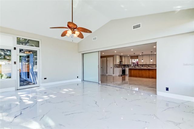 1992 ARVIS CIRCLE E, Clearwater, FL 33764