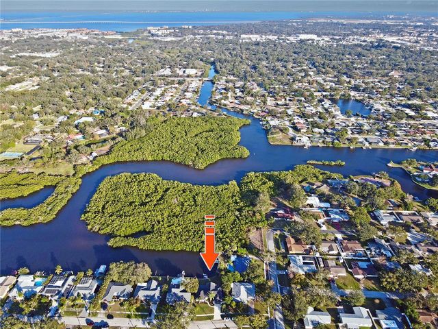 1992 ARVIS CIRCLE E, Clearwater, FL 33764