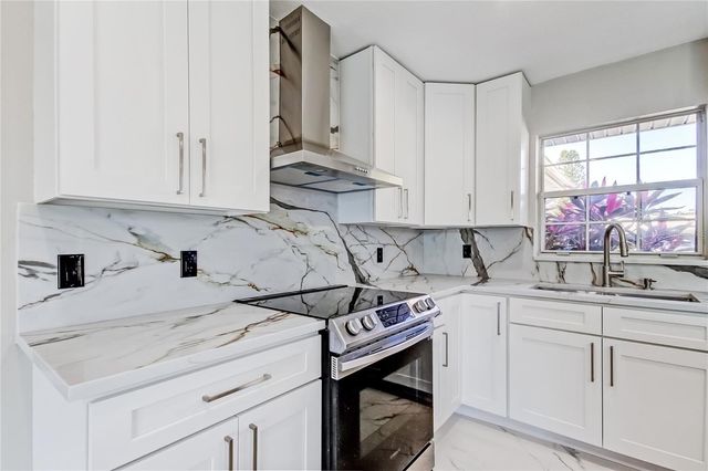 1992 ARVIS CIRCLE E, Clearwater, FL 33764