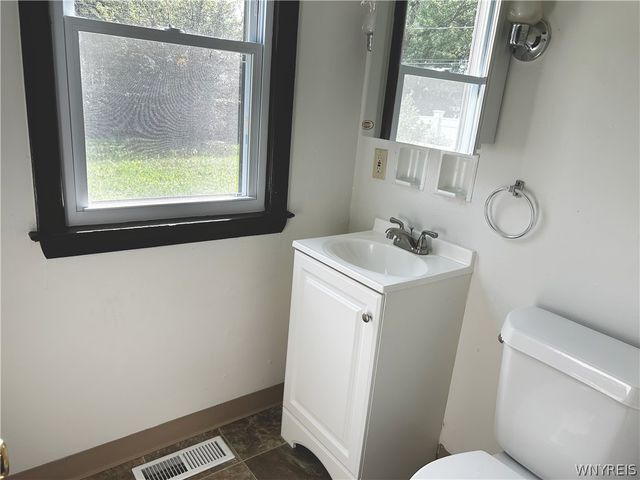 3319 Mckinley Parkway, Hamburg, NY 14219