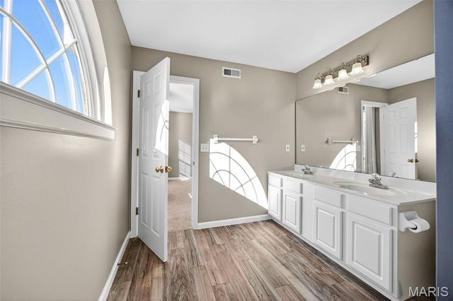 6945 Clayborne Drive, O'fallon, MO 63368