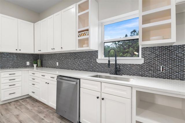 197 S Buckhorn DR, Bastrop, TX 78602
