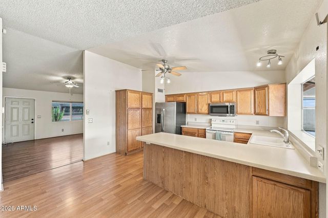 10809 W CAMPBELL Avenue, Phoenix, AZ 85037