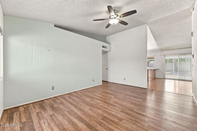 10809 W CAMPBELL Avenue, Phoenix, AZ 85037