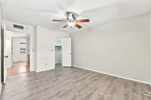 10809 W CAMPBELL Avenue, Phoenix, AZ 85037