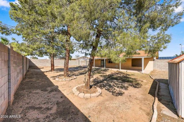10809 W CAMPBELL Avenue, Phoenix, AZ 85037