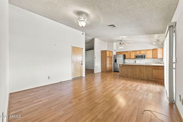 10809 W CAMPBELL Avenue, Phoenix, AZ 85037