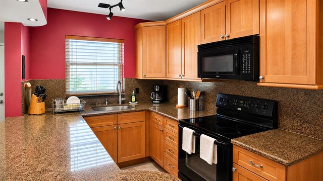 2620 SW 22nd Avenue 1004, Delray Beach, FL 33445
