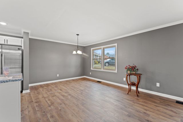 112 Derby Court, Versailles, KY 40383