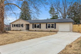 112 Derby Court, Versailles, KY 40383