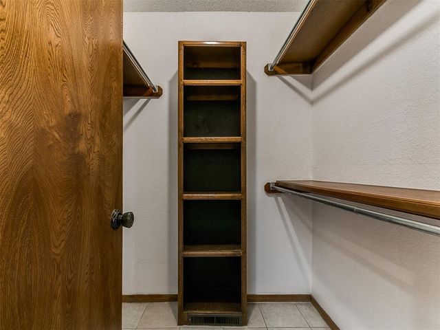 908 Carfax Road, Edmond, OK 73034