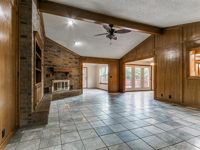 908 Carfax Road, Edmond, OK 73034