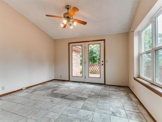 908 Carfax Road, Edmond, OK 73034