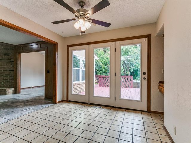 908 Carfax Road, Edmond, OK 73034