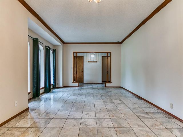 908 Carfax Road, Edmond, OK 73034