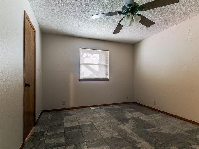 908 Carfax Road, Edmond, OK 73034