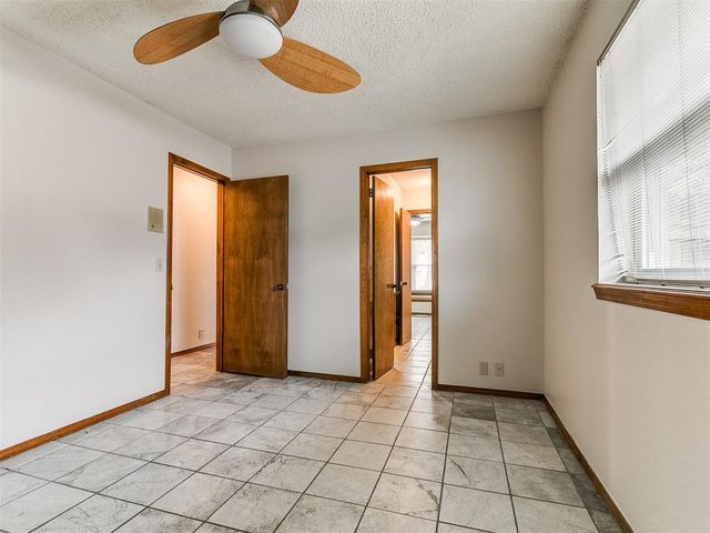 908 Carfax Road, Edmond, OK 73034