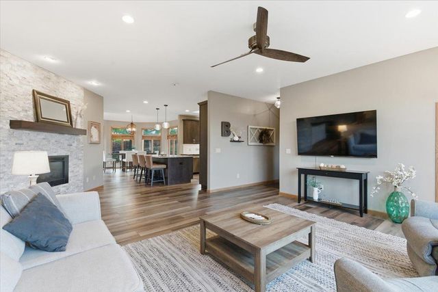 8328 N Cemetery Road, Evansville, WI 53536