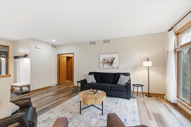 8328 N Cemetery Road, Evansville, WI 53536