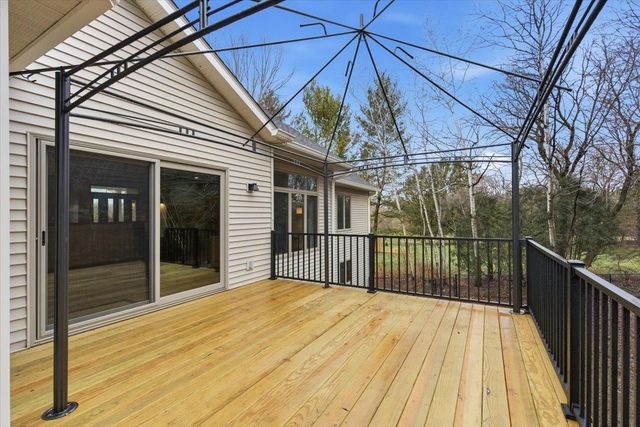 8328 N Cemetery Road, Evansville, WI 53536