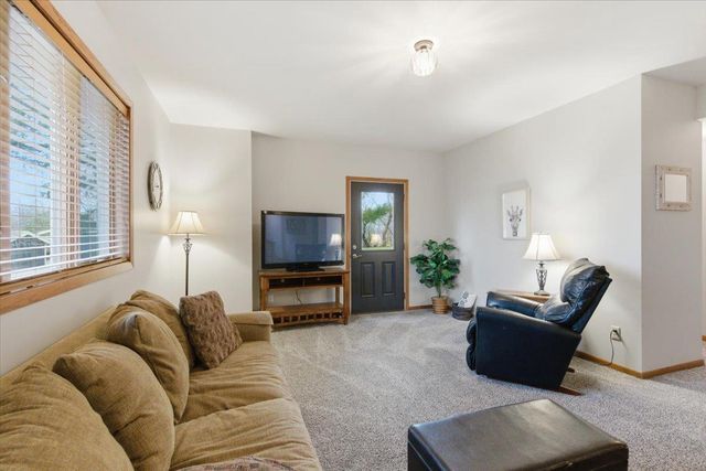 8328 N Cemetery Road, Evansville, WI 53536