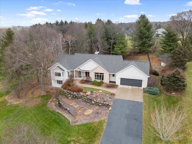 8328 N Cemetery Road, Evansville, WI 53536