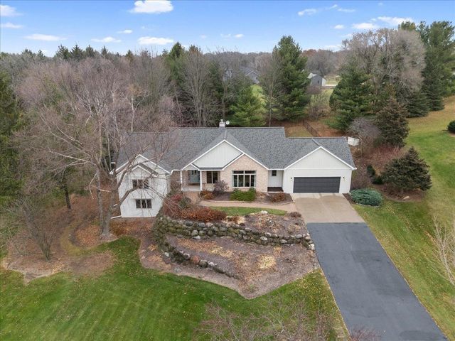 8328 N Cemetery Road, Evansville, WI 53536