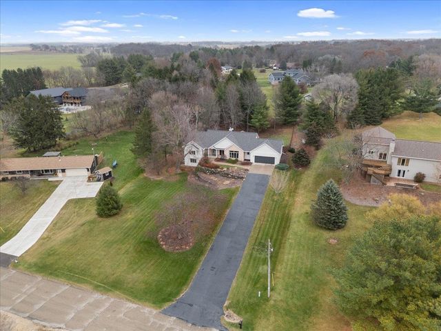 8328 N Cemetery Road, Evansville, WI 53536