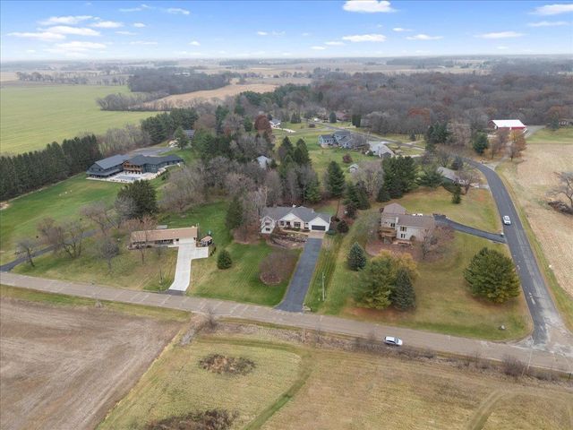 8328 N Cemetery Road, Evansville, WI 53536