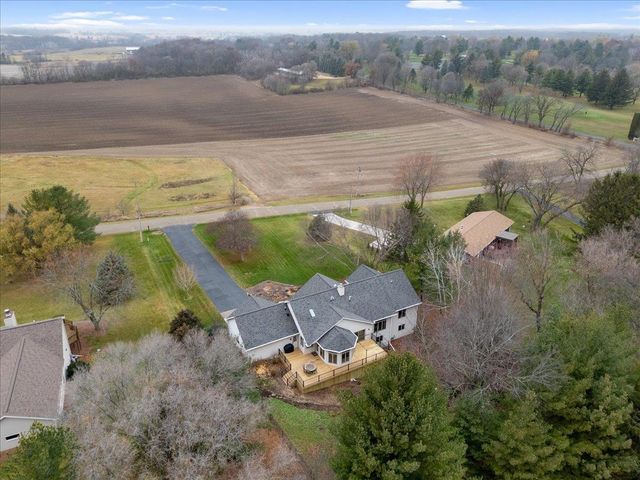 8328 N Cemetery Road, Evansville, WI 53536