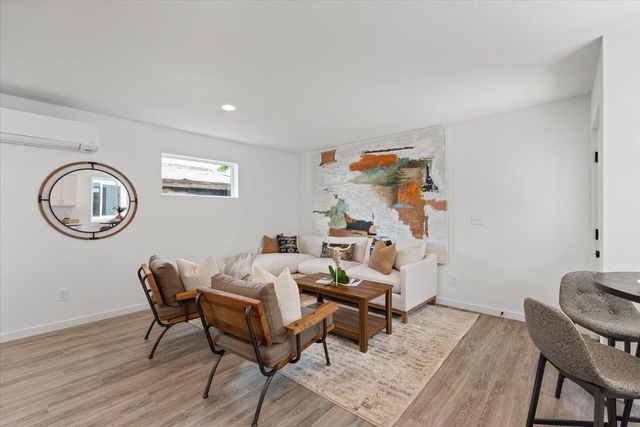 1912 W Buckeye Ave, Spokane, WA 99205