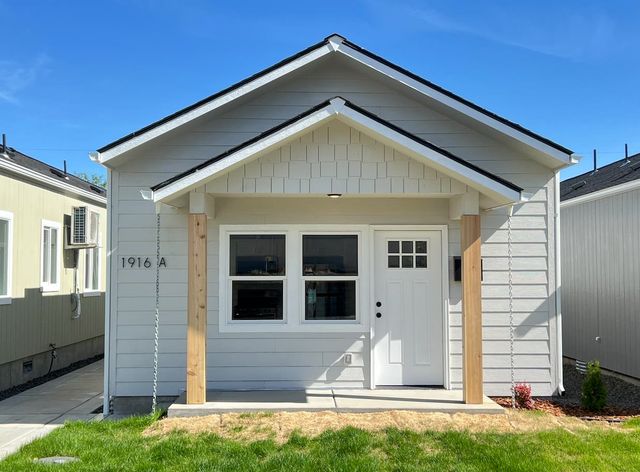 1912 W Buckeye Ave, Spokane, WA 99205