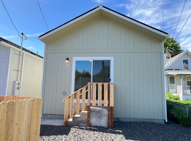 1912 W Buckeye Ave, Spokane, WA 99205