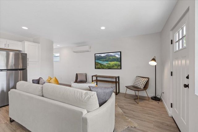 1912 W Buckeye Ave, Spokane, WA 99205