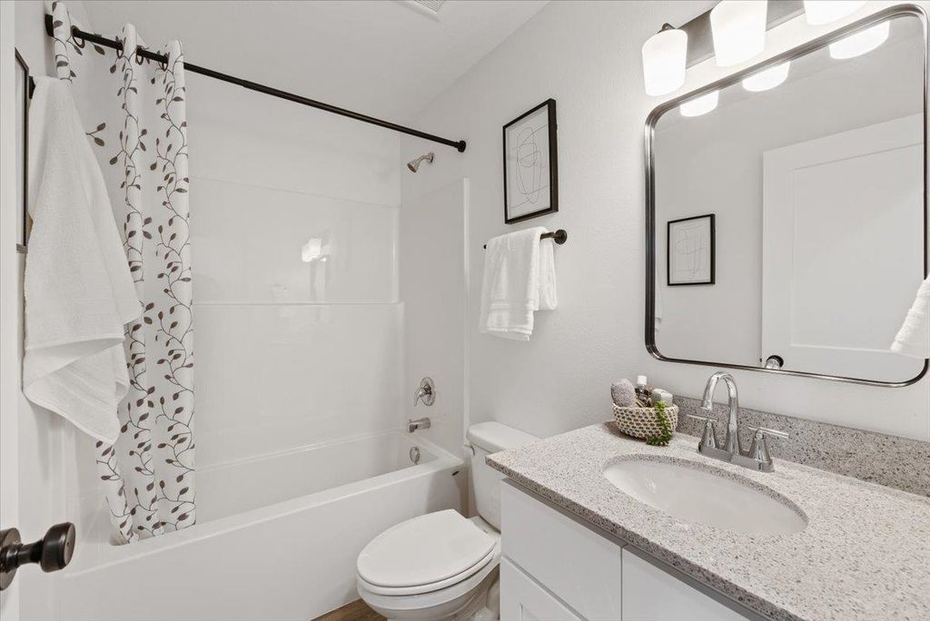 1912 W Buckeye Ave, Spokane, WA 99205 photo 15