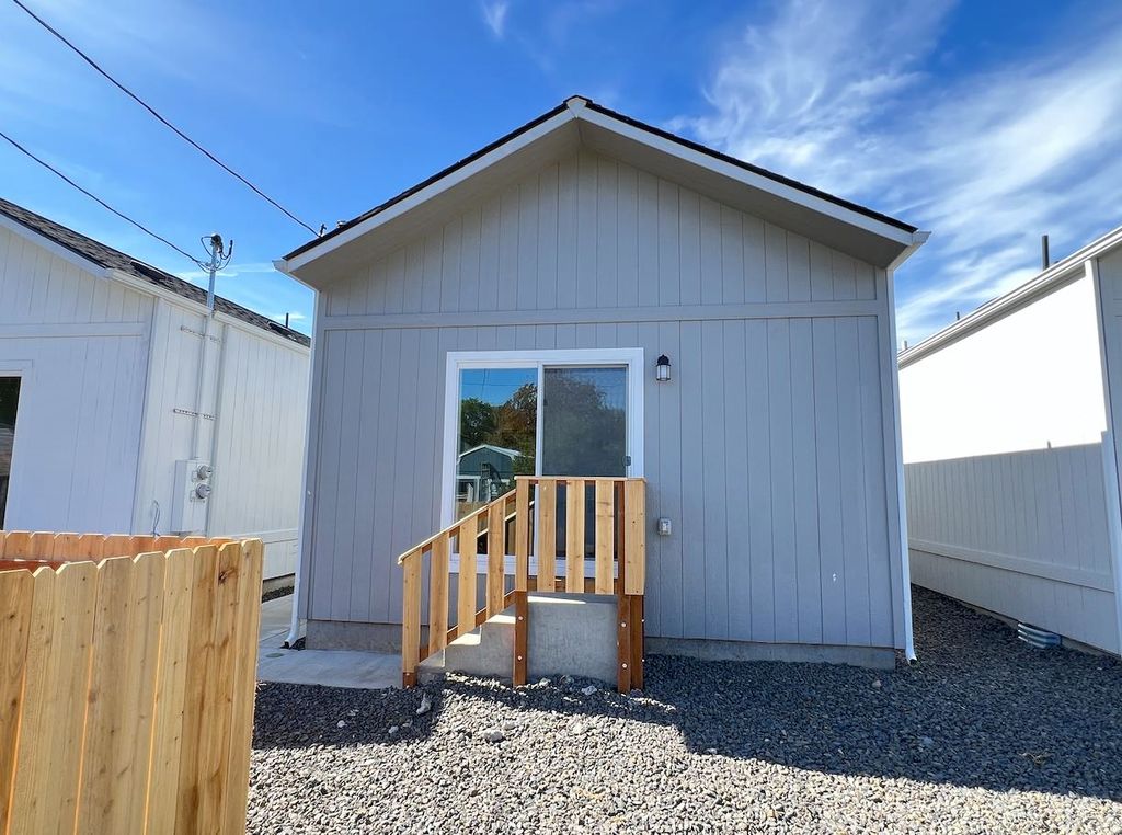 1912 W Buckeye Ave, Spokane, WA 99205 photo 32