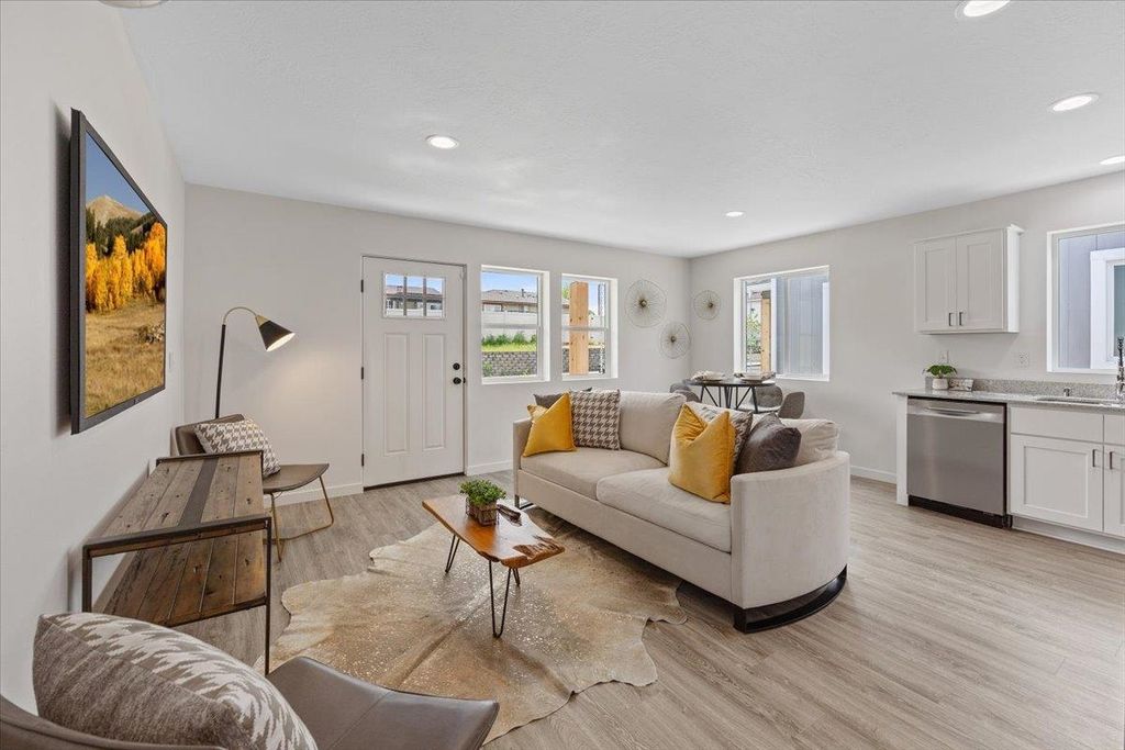 1912 W Buckeye Ave, Spokane, WA 99205 photo 5