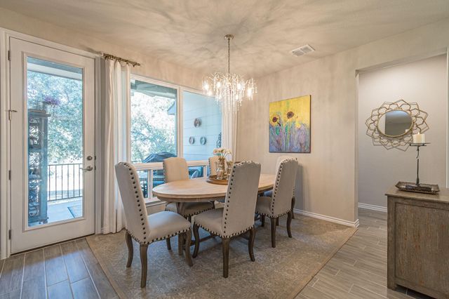 105 Ace LN, San Marcos, TX 78666