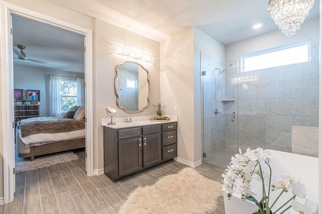 105 Ace LN, San Marcos, TX 78666