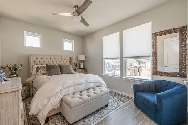 105 Ace LN, San Marcos, TX 78666