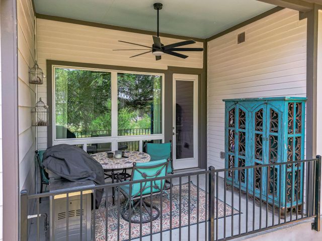 105 Ace LN, San Marcos, TX 78666