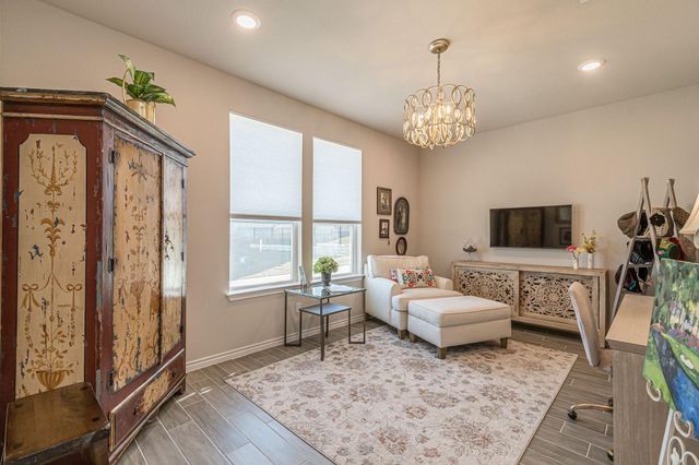 105 Ace LN, San Marcos, TX 78666