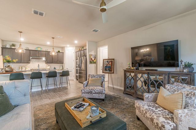 105 Ace LN, San Marcos, TX 78666