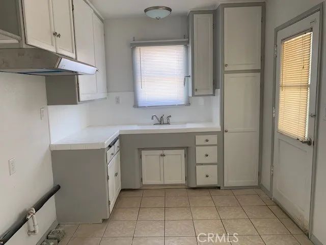 758 S 2nd Ave, Covina, CA 91723