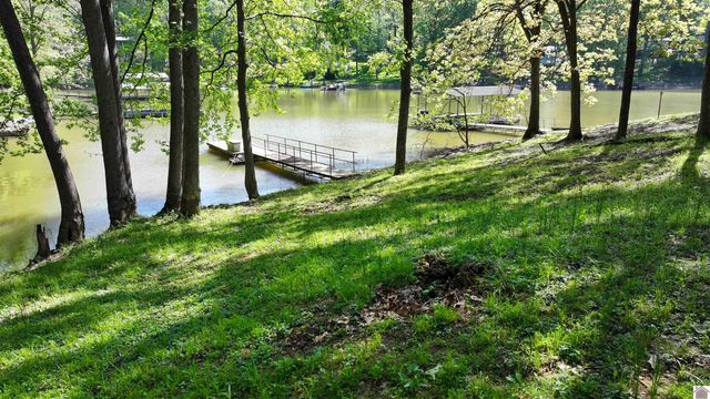 88 S Lakeshore Drive, Cadiz, KY 42211